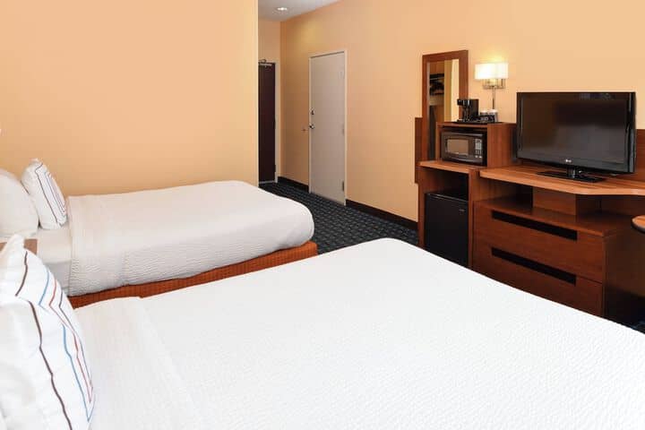 Room 16 of 42